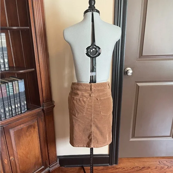 EUC Talbots Tan Corduroy Mini Pencil Skirt Casual - Picture 2 of 6